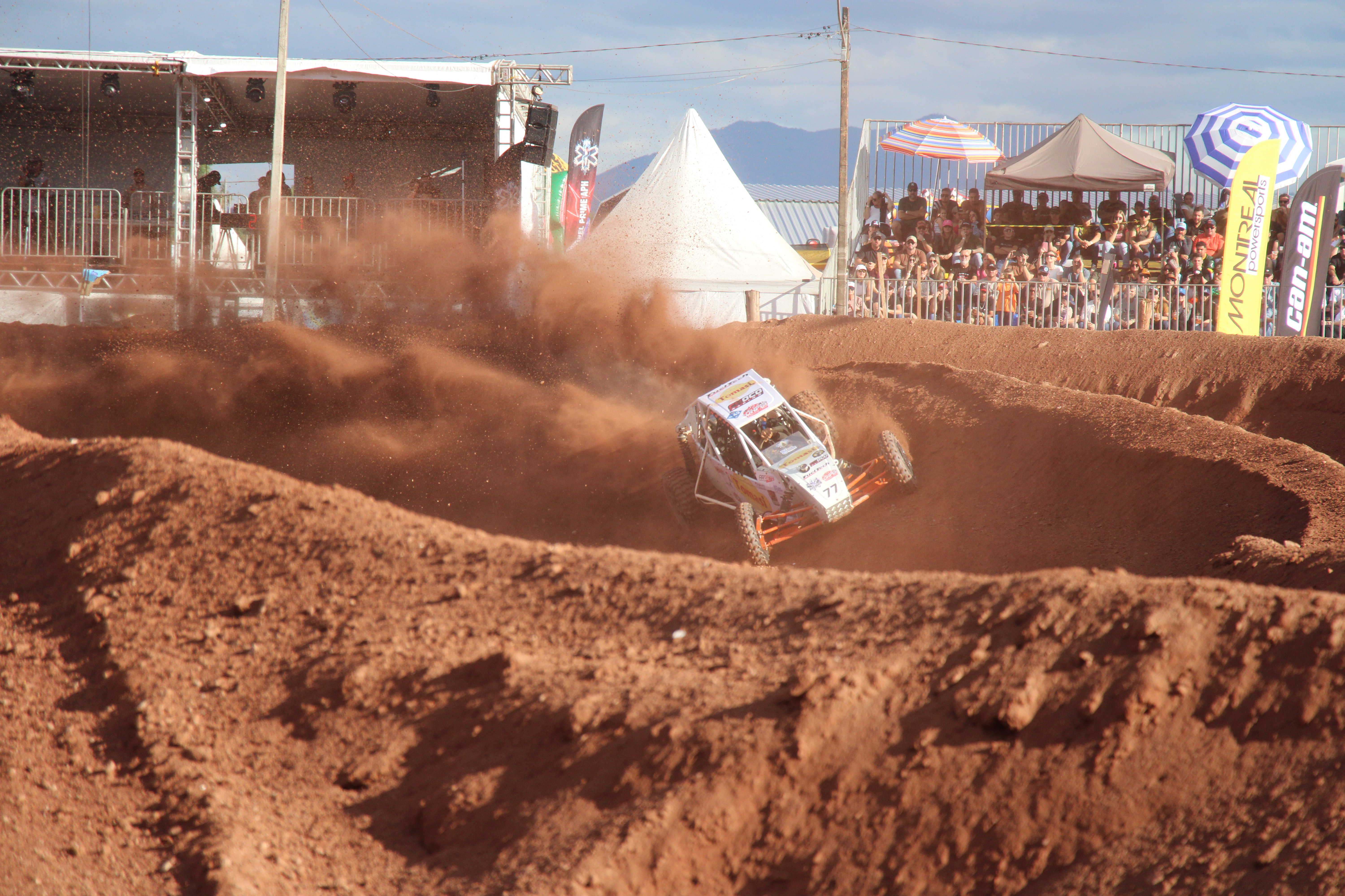 Lama e adrenalina: Fenajeep mostra por que é a maior da América Latina